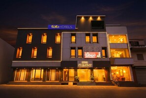 Front of property - Fabhotel Clement (Dehradun)
