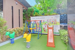 Children’s play area – indoor - Fabhotel New Moshi Grrand (Pune)