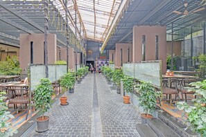 Lobby - Fabhotel New Moshi Grrand (Pune)