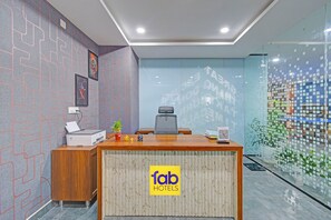 Reception - Fabhotel Aashray (Hyderabad)