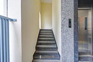 Staircase - Fabhotel Aashray (Hyderabad)