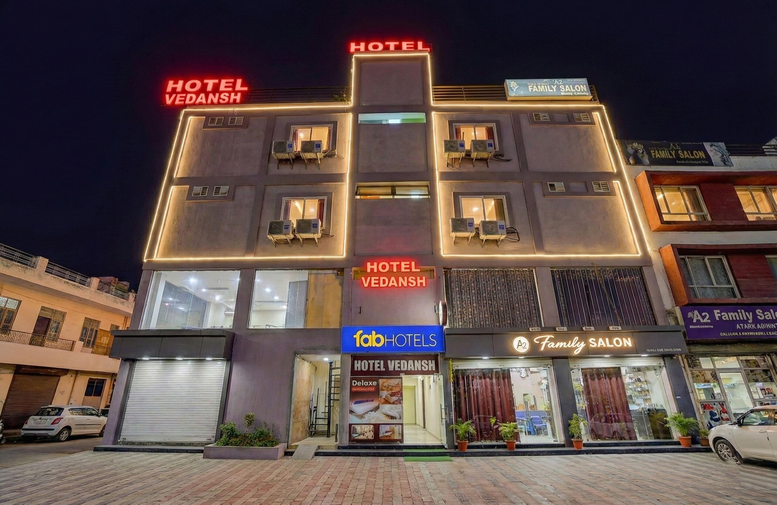 المنشأة من الخارج