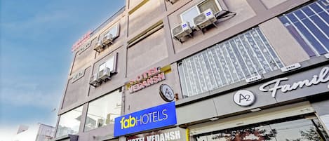 Façade de lâhĂ©bergement