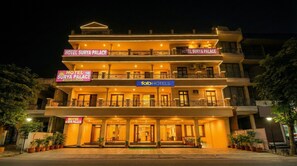 Property entrance - Fabhotel Surya Palace 1 (Chandigarh)