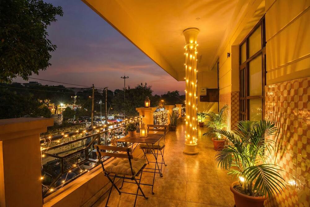 Fabhotel Surya Palace 1