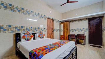 Lakens van Egyptisch katoen, luxe beddengoed, een kluis op de kamer