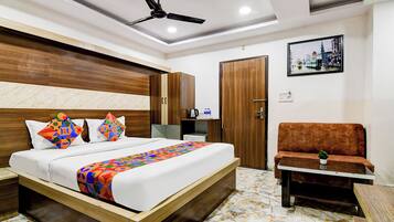 Egyptiske bomuldslagner, premium-sengetøj, pengeskab på værelset