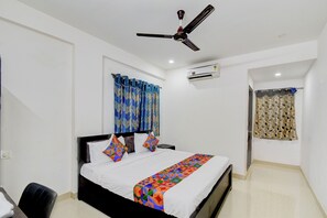 埃及棉床单、高档床上用品、客房内保险箱、免费 WiFi