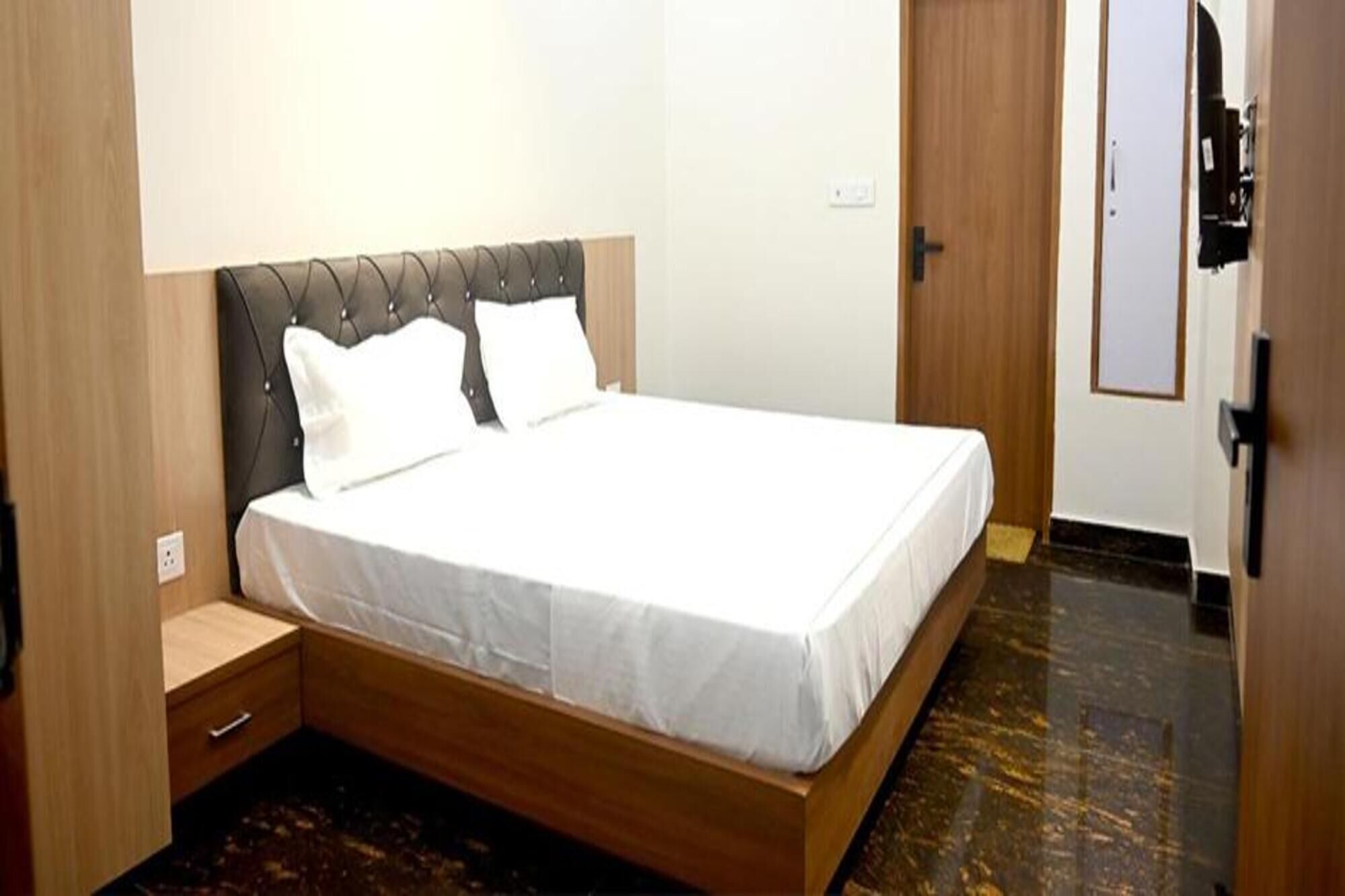 Habitación Deluxe | Sábanas de algodón egipcio y ropa de cama de alta calidad 