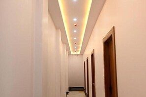 Lobby - Fabhotel Bankey Bihari Bhawan (Vrindavan)