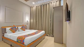 Egyptian cotton sheets, premium bedding, in-room safe, free WiFi