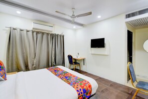 Deluxe Room - Fabhotel Veda Inn (Hyderabad)