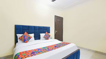 Egyptian cotton sheets, premium bedding, in-room safe, free WiFi