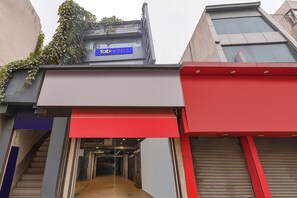 Exterior - Fabhotel Sky Residency (New Delhi)