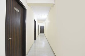 Lobby - Fabhotel Sky Residency (New Delhi)