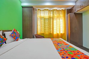 Egyptian cotton sheets, premium bedding, in-room safe, free WiFi - Fabhotel Supreme Seven Boutique (Bangalore)