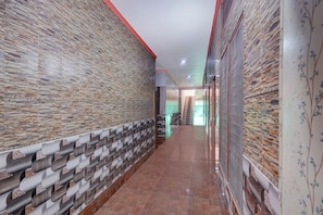 Lobby - Fabhotel Jyotish Bhawan (Ayodhya)