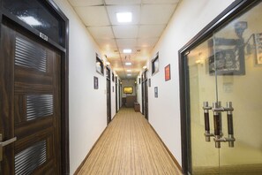 Lobby - Fabhotel Z Heart (New Delhi)