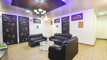 Kawasan tempat duduk lobi