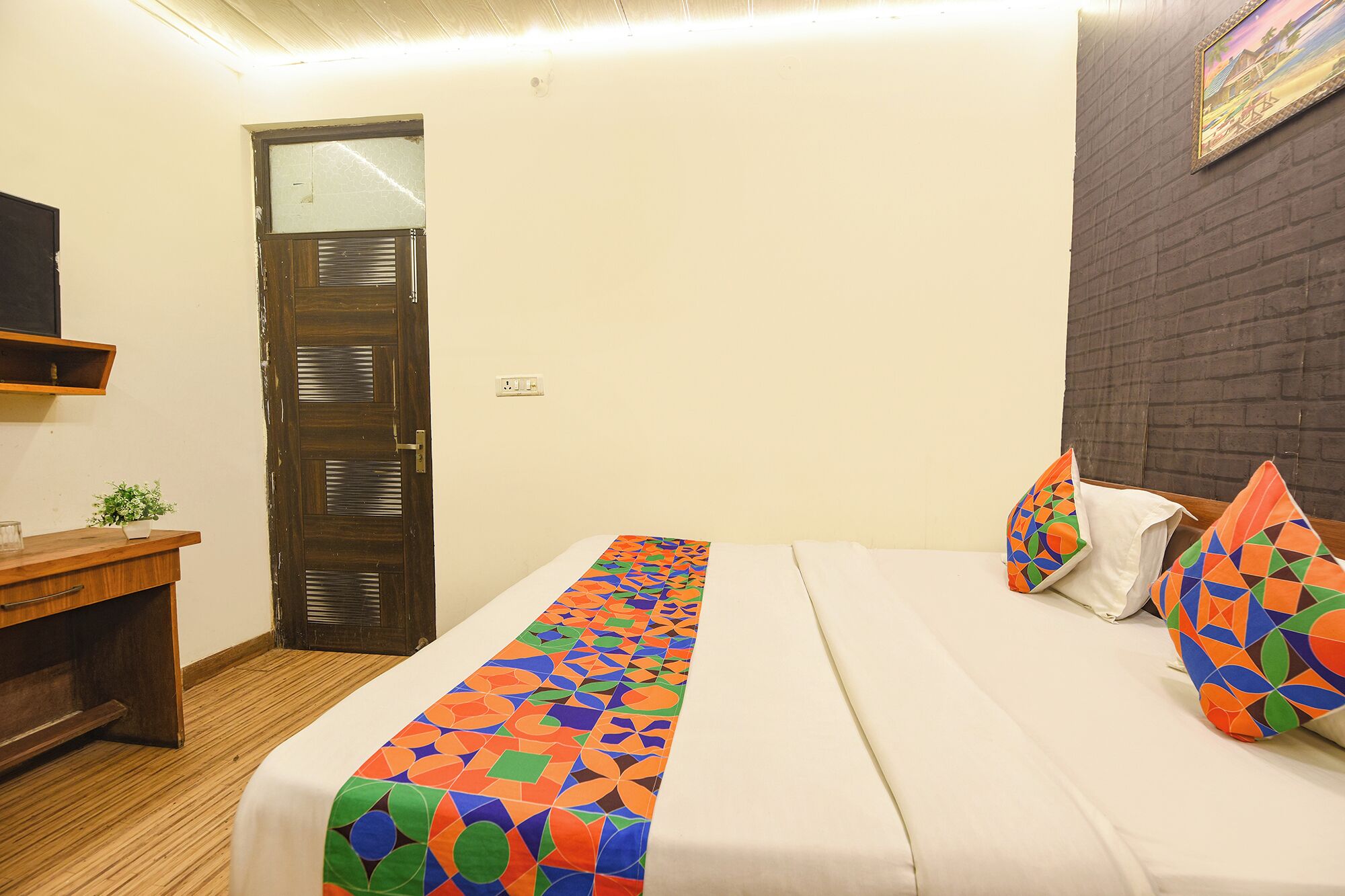 埃及棉床單、高級寢具、客房內保險箱、免費無線上網