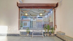 Pintu masuk hartanah