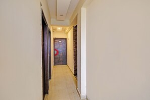 Lobby - Fabhotel Stay Inn I (Noida)