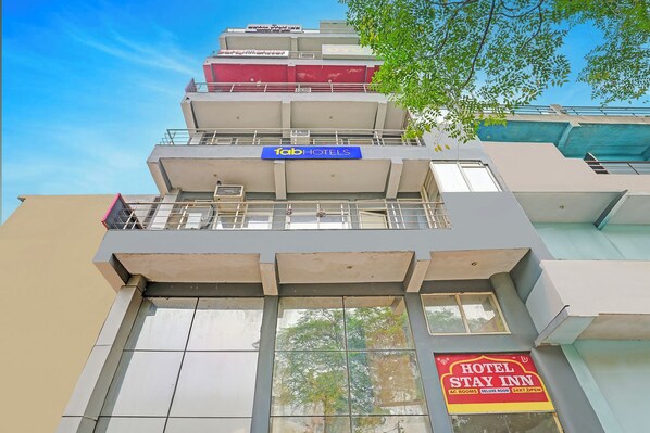 Exterior - Fabhotel Stay Inn I (Noida)