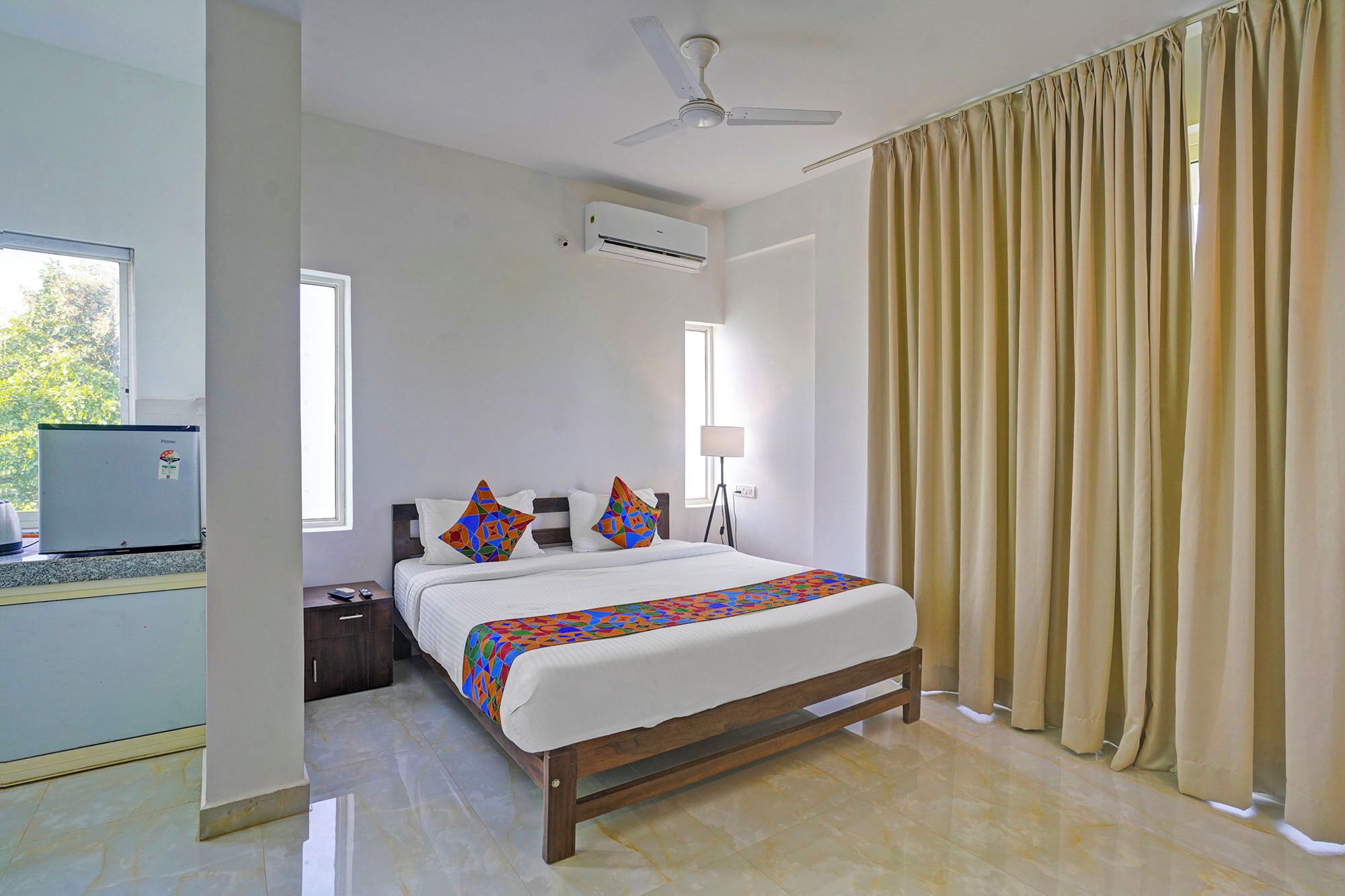 Egyptian cotton sheets, premium bedding, in-room safe, free WiFi