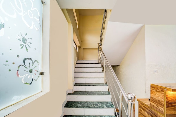 Lobby - Fabhotel Shivay (Bhopal)