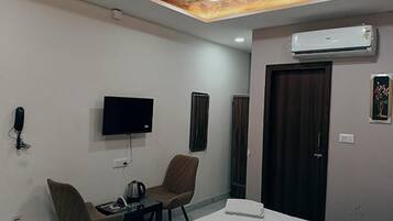 En 28-tommers LCD-TV med kabel-kanaler