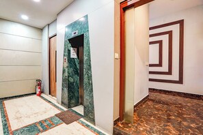 Lobby - Fabhotel Freedom Star (Mumbai)