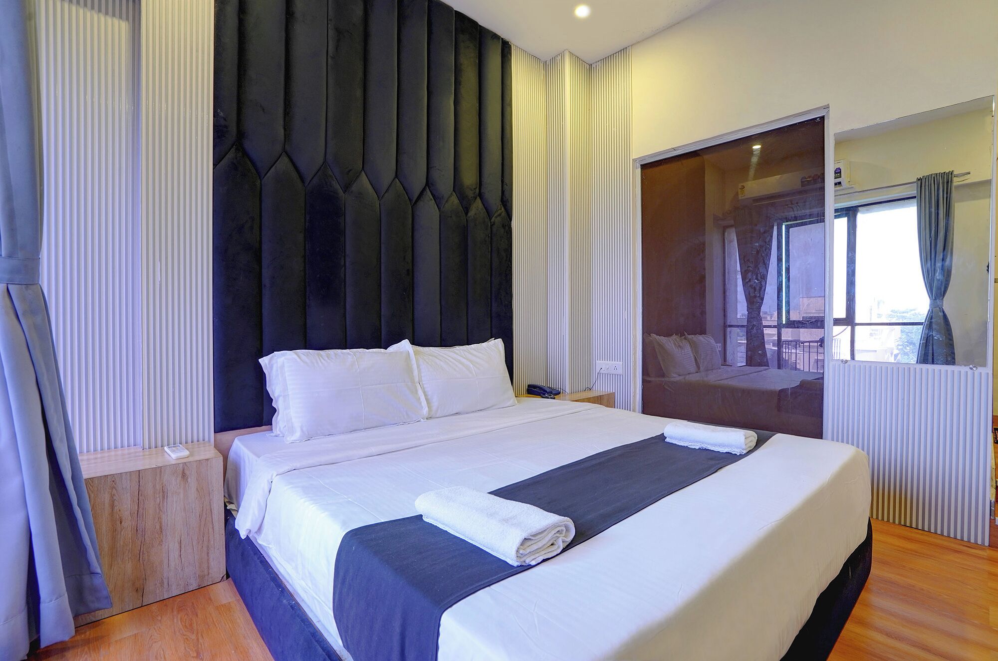 Phòng Deluxe | Bộ trải giường bằng vải cotton Ai Cập, bộ đồ giường cao cấp 