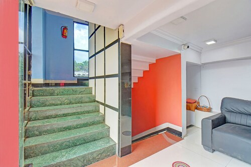 Fabhotel Silver Star