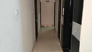 Gambar tidak terklasifikasi, 3 dari 15, tombol