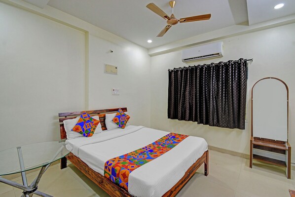 Egyptian cotton sheets, premium bedding, free WiFi, bed sheets - Fabhotel Rush Inn (Hyderabad)