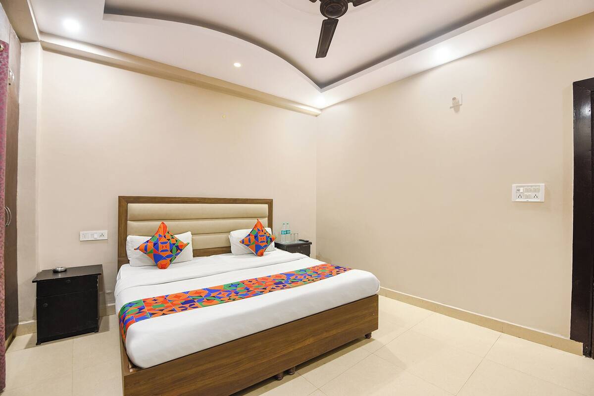 Habitación Deluxe | Sábanas de algodón egipcio, ropa de cama de alta calidad, caja fuerte