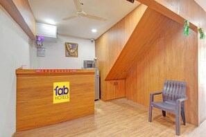 Reception - Fabhotel Kanak Executive (Pune)