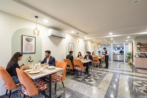 Restaurant - FabHotel Hygge Stay - 1.5km from Belvedere Towers Metro Station Gurgaon (Gurugram)