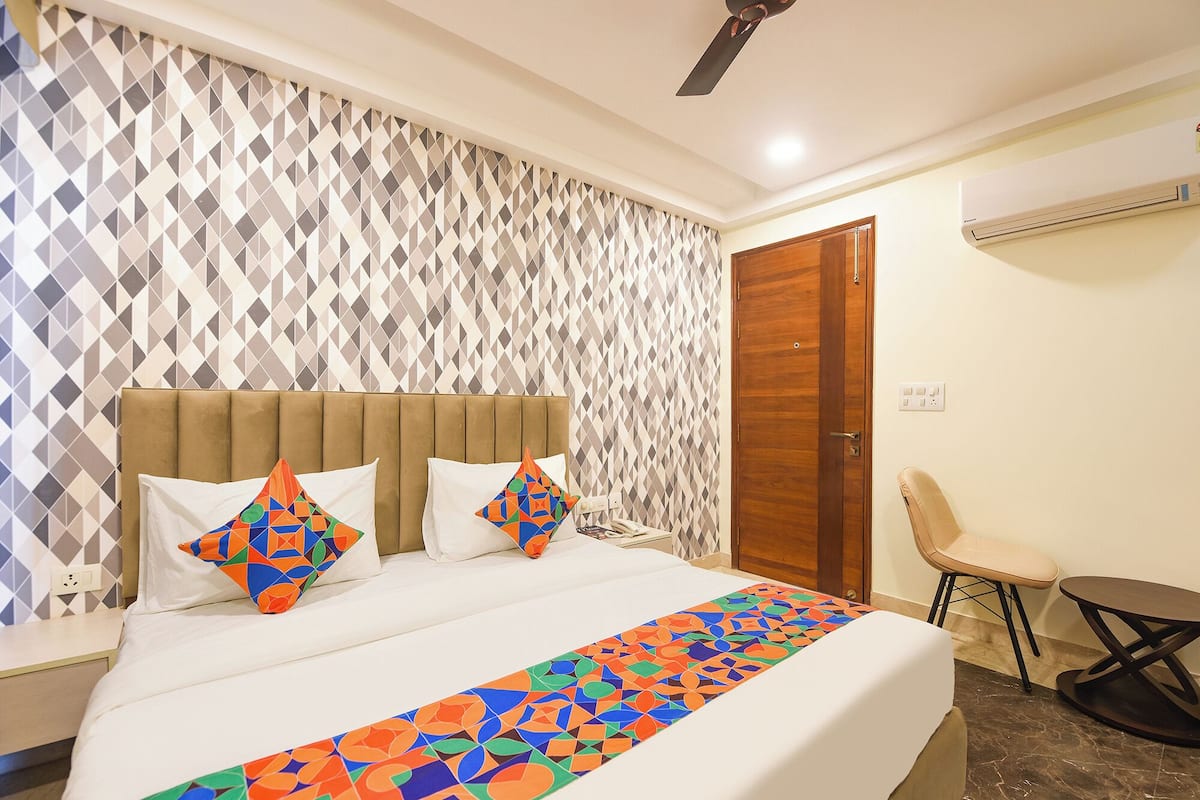 Deluxe Room | Egyptian cotton sheets, premium bedding, in-room safe, free WiFi