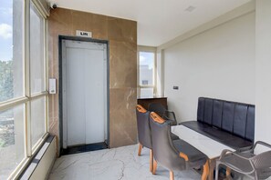 Lift - Fabhotel Delight Inn (Shirur)