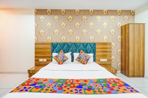 Premium Room - Fabhotel Lake View I (Vadodara)