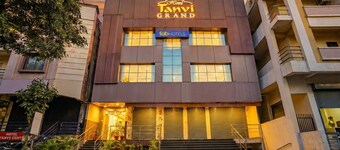 Fabhotel Tanvi Grand