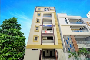 Exterior - Via RS Grand Inn (Hyderabad)