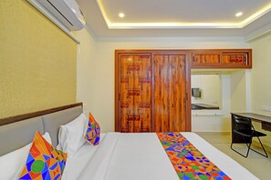 Egyptian cotton sheets, premium bedding, in-room safe, free WiFi - Via RS Grand Inn (Hyderabad)