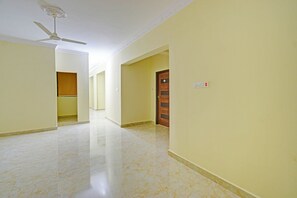 Lobby - Via RS Grand Inn (Hyderabad)