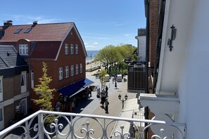 Property grounds - Apartment at the Sandwall with 3 rooms on approx. 55m² with sea view (Wyk auf Föhr)