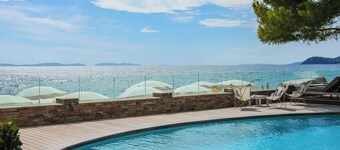 Hôtel La Pinède Plage