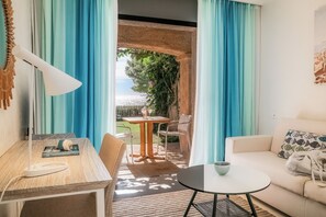 TV - Hôtel La Pinède Plage (La Croix-Valmer)