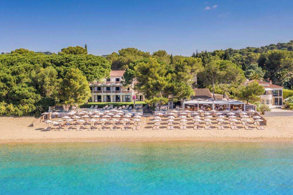 Hôtel La Pinède Plage
