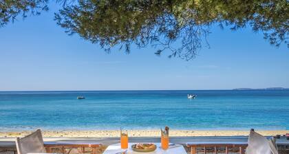 Hôtel La Pinède Plage